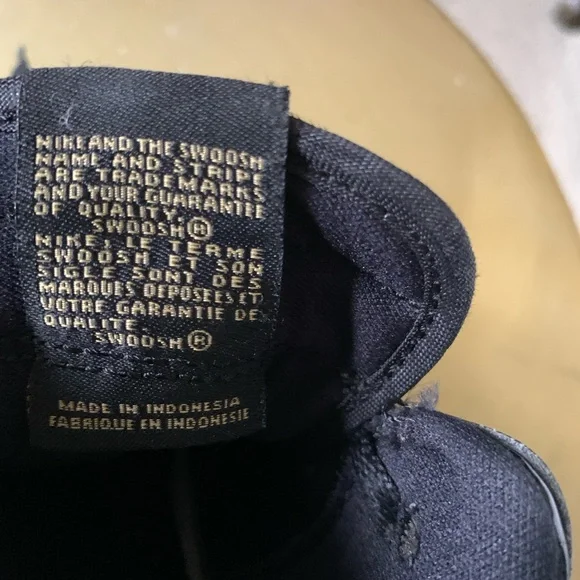 Air Jordan black and gold boys size 1